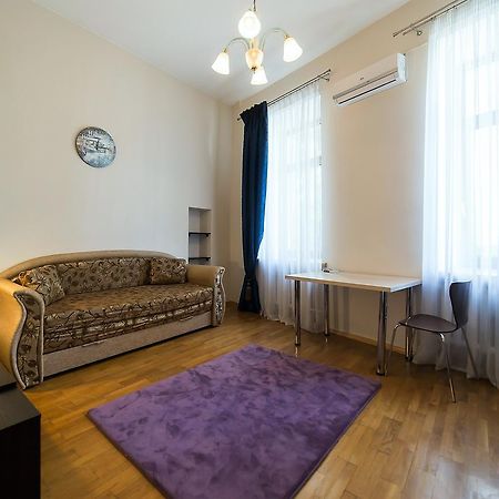 Cozy Apartment In Centre Of Kiev المظهر الخارجي الصورة